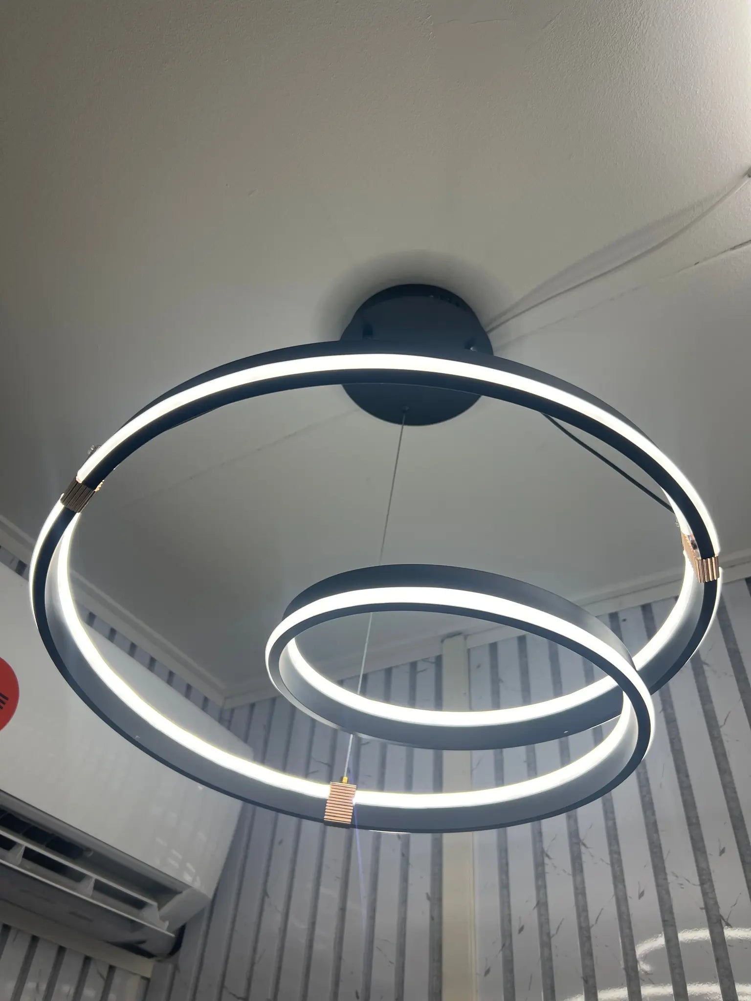 Luxe Hanglamp Spiraal zwat met Modern Design – Hanglampen